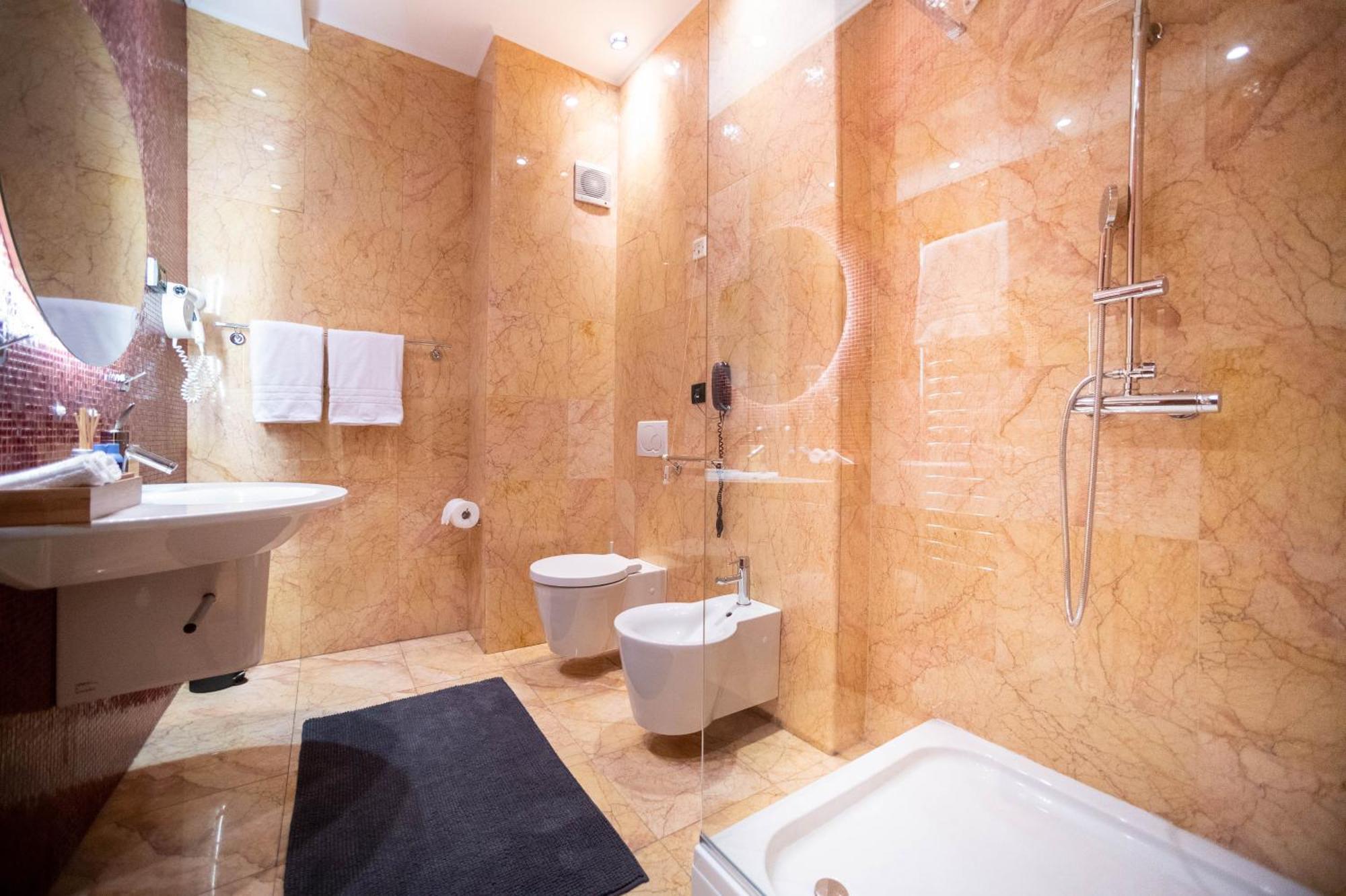 Natali Luxury Suites 베오그라드 객실 사진
